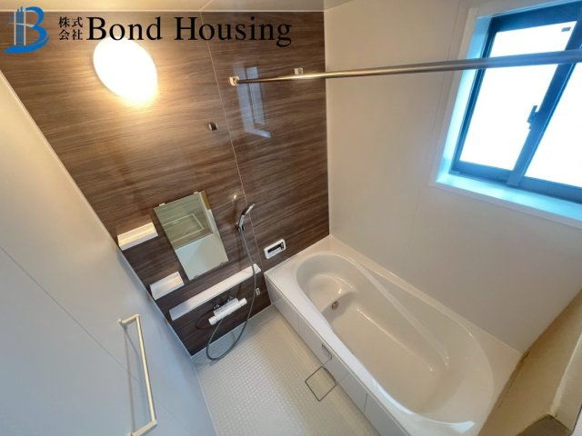 「明石駅徒歩12分」「駐車3台可」材木町　限定1棟の浴室