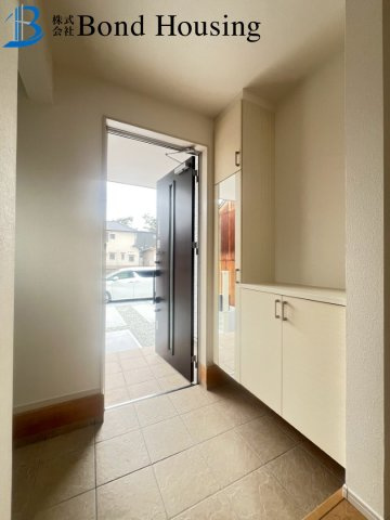 「明石駅徒歩12分」「駐車3台可」材木町　限定1棟の玄関