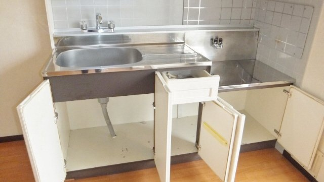 グラーツ西治のキッチン|調理スペースあります