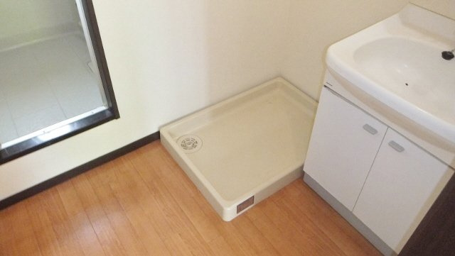 グラーツ西治|室内洗濯機置き場