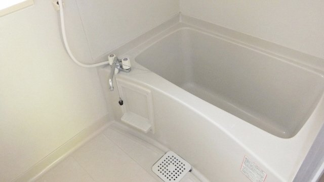 グラーツ西治の浴室|給湯式の浴室