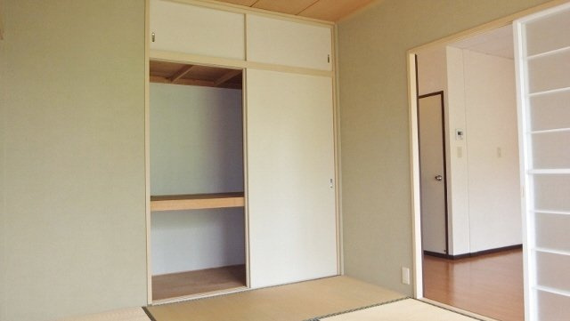 グラーツ西治|各部屋収納付きです