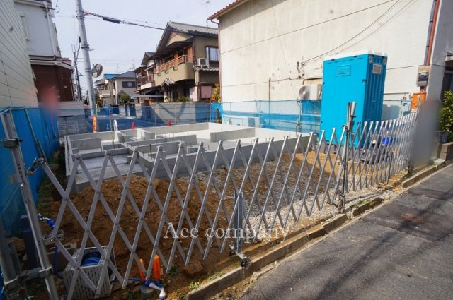【前面道路含む現地写真】 | 八尾市山城町3丁目 | 両面道路☆【道路：東側幅員4ｍ、西側幅員4ｍ】