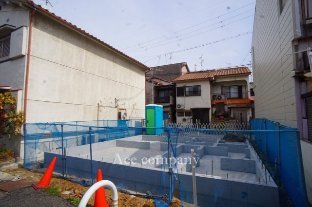 【前面道路含む現地写真】 | 八尾市山城町3丁目 | 両面道路☆【道路：東側幅員4ｍ、西側幅員4ｍ】