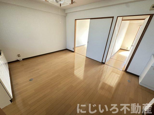 T＆Sマスダビルの居間・リビング