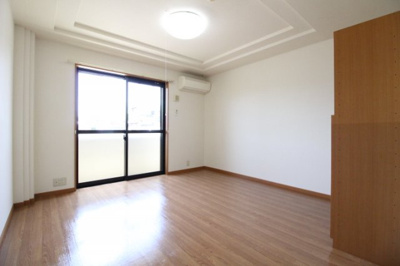 【寝室】 | ウエストビレッジ３４１