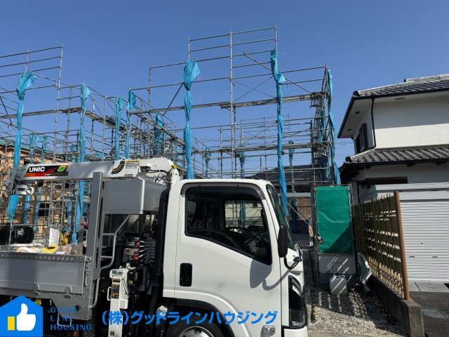 グラファーレ上滝野　4号棟の前面道路含む現地写真