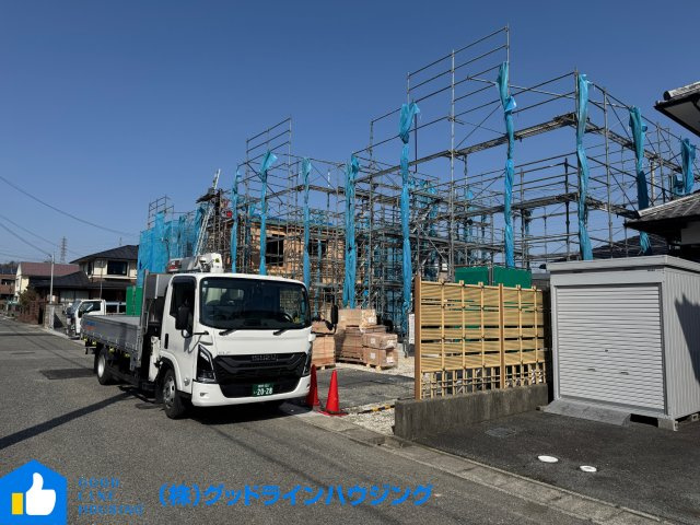 グラファーレ上滝野　4号棟の前面道路含む現地写真