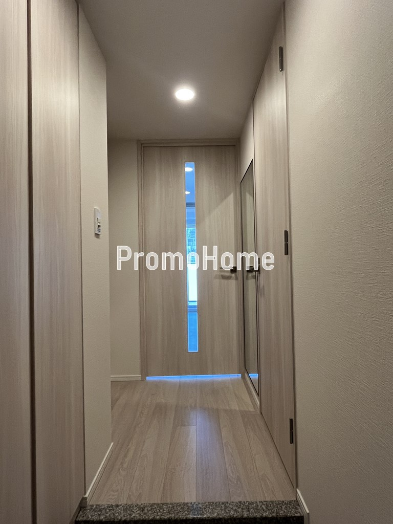 サンライズ茅場町の玄関