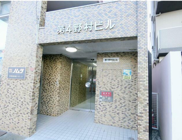 杉並区荻窪３丁目の賃貸マンションのエントランス