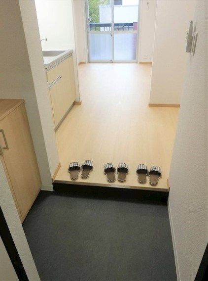 杉並区荻窪３丁目の賃貸マンションの玄関