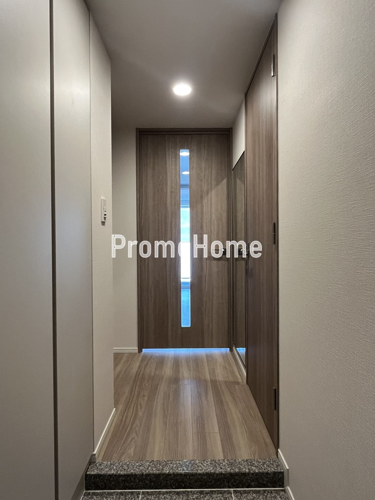 サンライズ茅場町の玄関