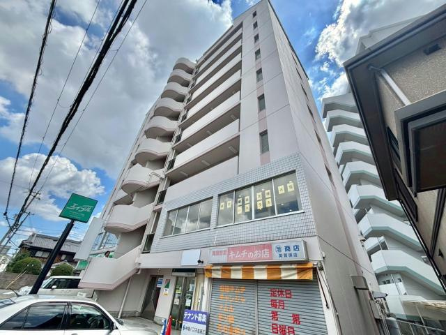 ファーストイン英賀保駅前の外観