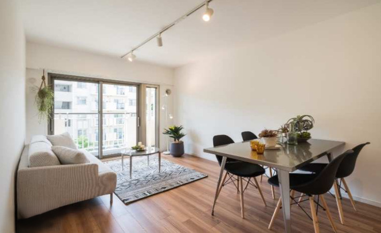 ライオンズヒルズ梶が谷の居間・リビング|―イメージ写真―　家具・照明はディスプレイ