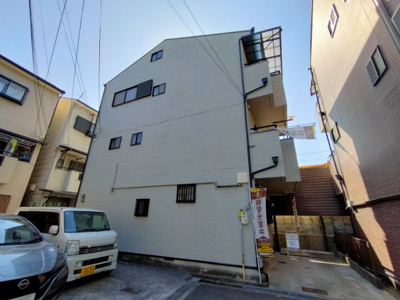 【外観】 | 鶴見区諸口１丁目中古戸建 | ベビーカーも余裕のシューズクローク｜乾太くん・食洗機など設備充実！