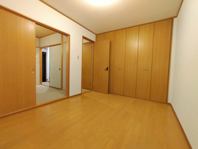 【洋室】 | 鶴見区諸口１丁目中古戸建 | 洋室（約6.0帖）