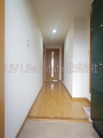 東久留米市下里１丁目の賃貸マンションの玄関