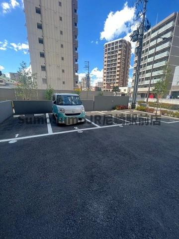 エスリードレジデンス大阪WESTの駐車場|カースペースがあります