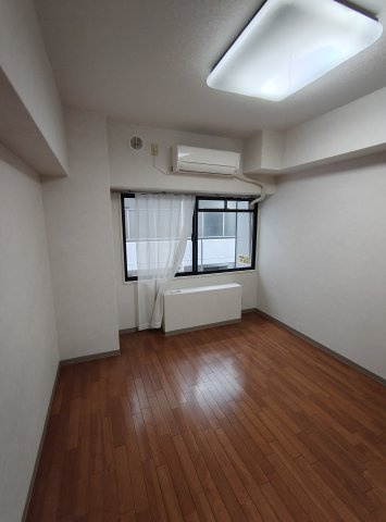 元町アーバンライフの居間・リビング