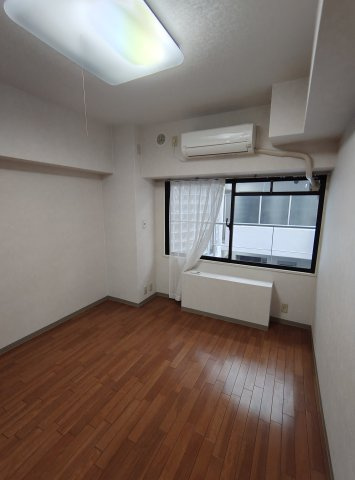 元町アーバンライフの居間・リビング