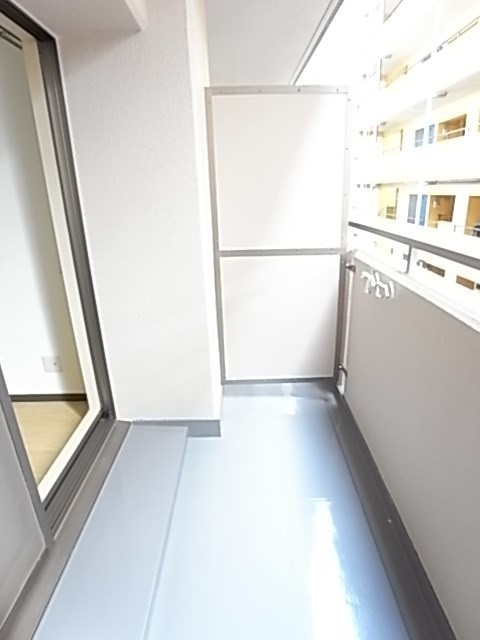 エスリード三宮のバルコニー