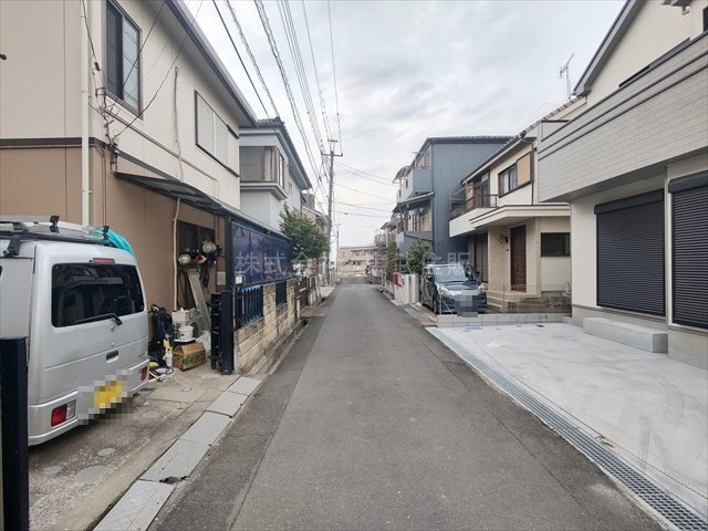 【前面道路含む現地写真】の画像
