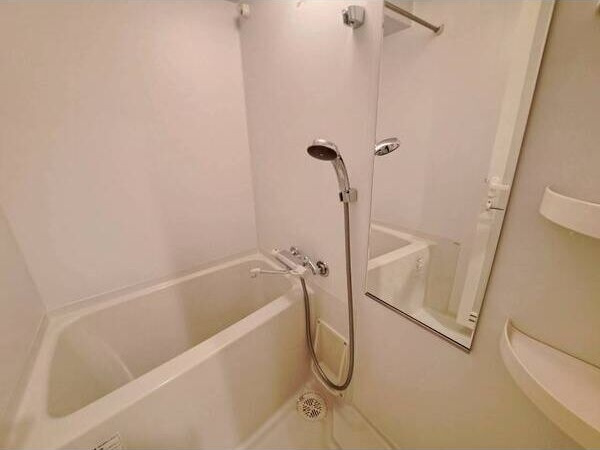 レジデンス金山スクエア(旧プライムアーバン金山)の浴室