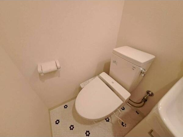 レジデンス金山スクエア(旧プライムアーバン金山)のトイレ