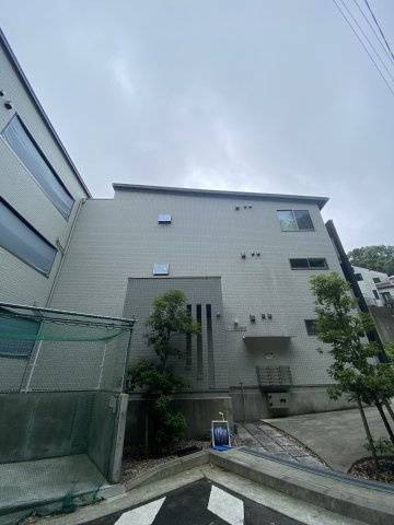 エヌエムサンカンテキャトフＣ棟の外観