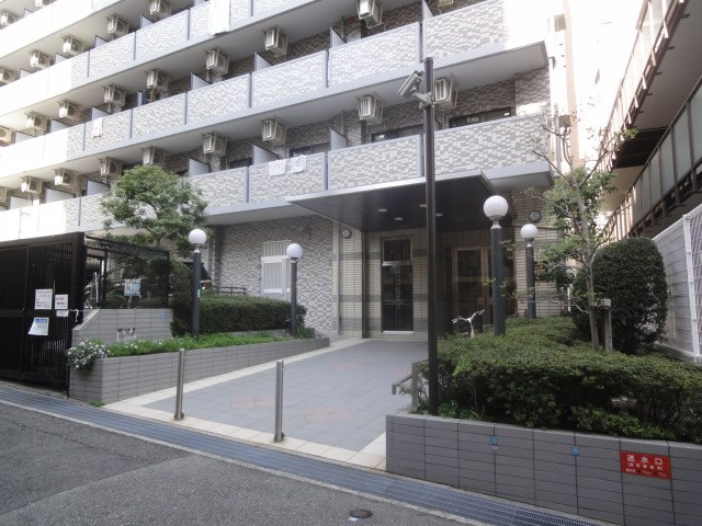 エスリード新神戸の外観