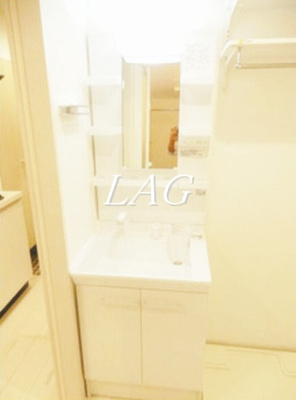 【洗面所】 | アテナ東船橋 | 洗面台です。