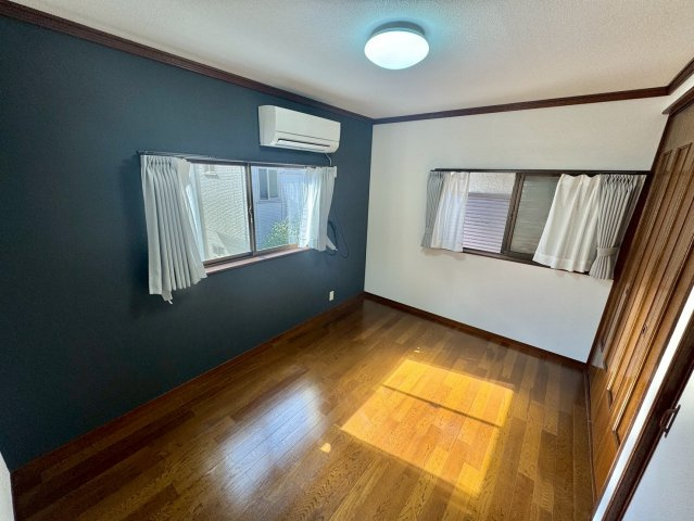 姫路市京町1丁目貸戸建の洋室