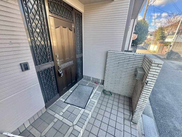 姫路市京町1丁目貸戸建のエントランス