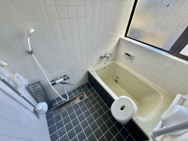 姫路市京町1丁目貸戸建の浴室