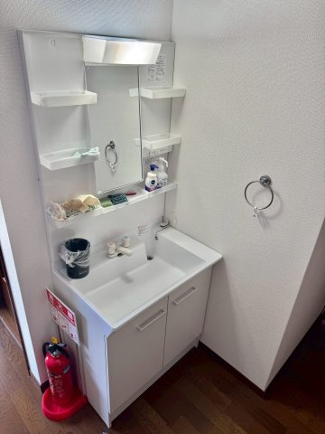 姫路市京町1丁目貸戸建の洗面所