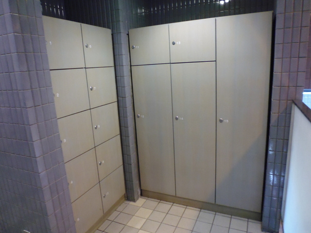 ディアシティ赤羽のロビー|宅配ＢＯＸあります