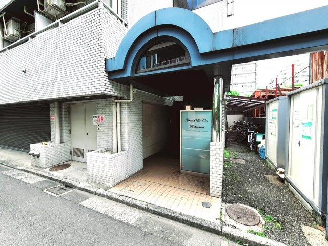 【エントランス】 | JLBグランエクリュ立川
