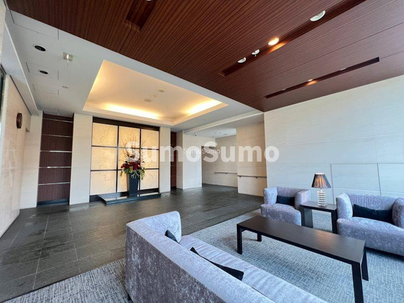 カスタリア上町台のロビー|建物の内部です