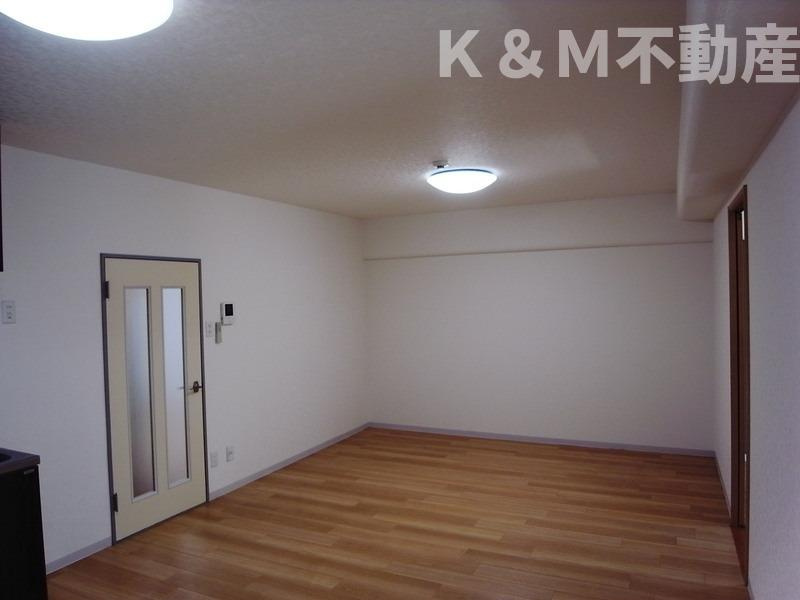 ＰＬＥＮＤＹ北小金の居間・リビング|使いやすいリビングです