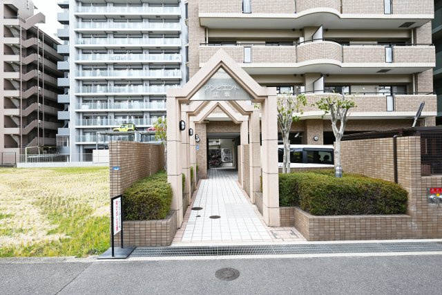 アンビエント江坂のエントランス|現地（2026年1月）撮影