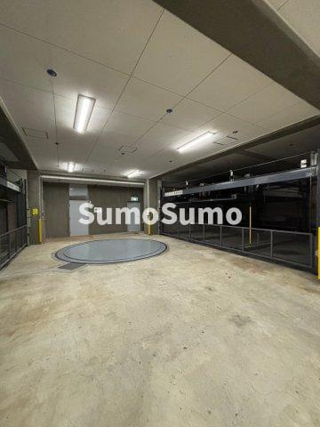カサベラ中山手通の駐車場