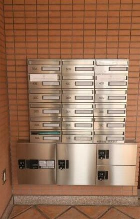 オズコート神戸本山のロビー