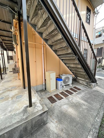 エレガンスハイツ武庫川の外観