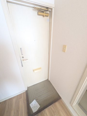 ＭＹハイツの玄関