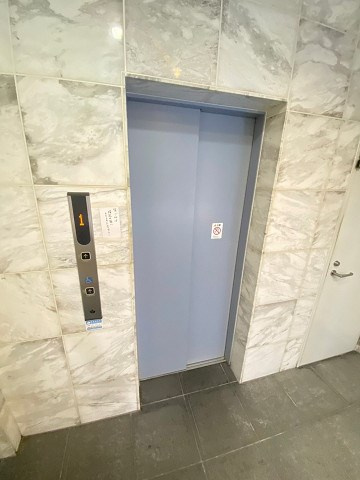 グランドコートの外観