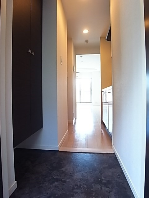 カシータ神戸元町JPの玄関