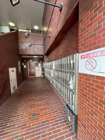 カサベラエステ三宮のロビー