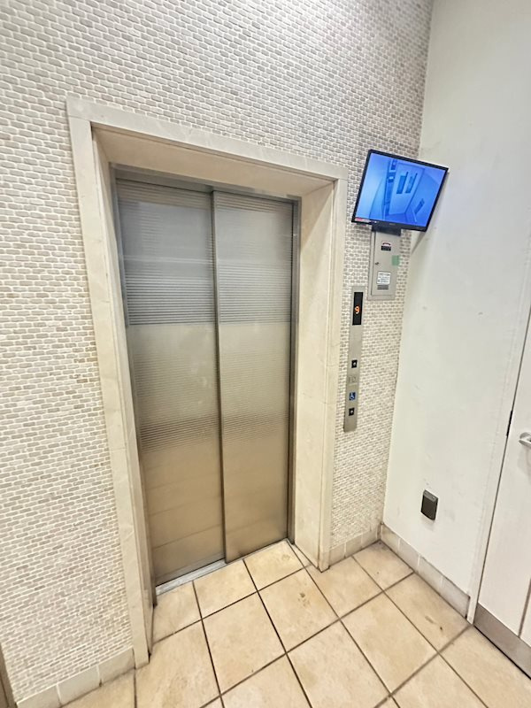 オーキッドレジデンス神戸三宮の外観