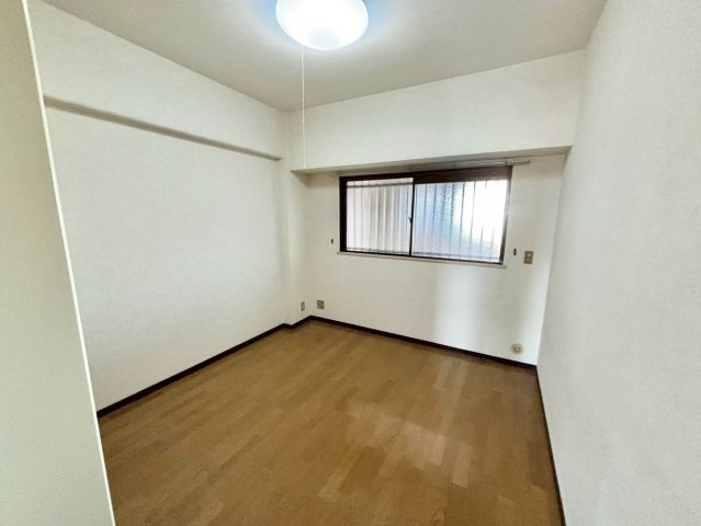 シャルマンフジ熊取壱番館の洋室|洋室（西側）
