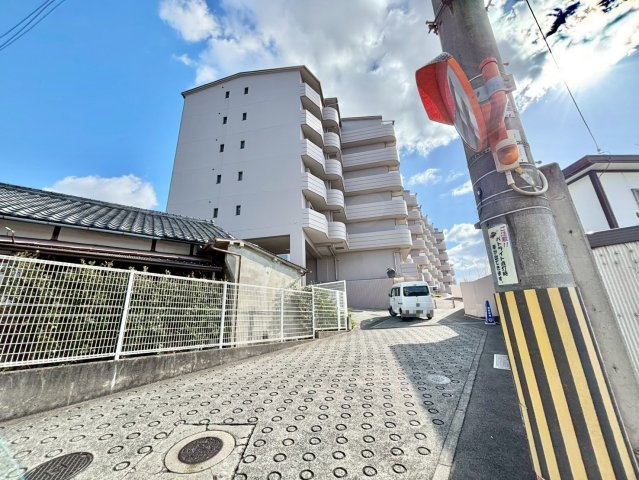 シャルマンフジ熊取壱番館の外観|マンション外観